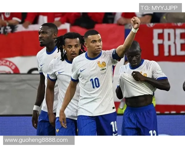 中非足球明星的崛起与挑战：从草根到国际舞台的奋斗历程